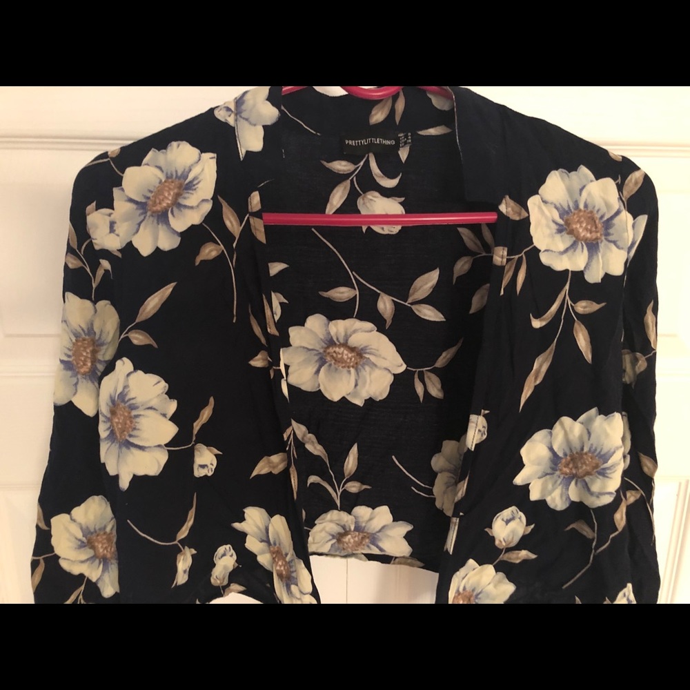 Wrap and tie shirt - Picture 3 of 5